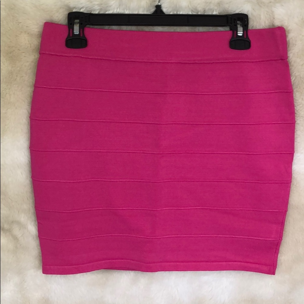 Pink tight fitted tube skirt